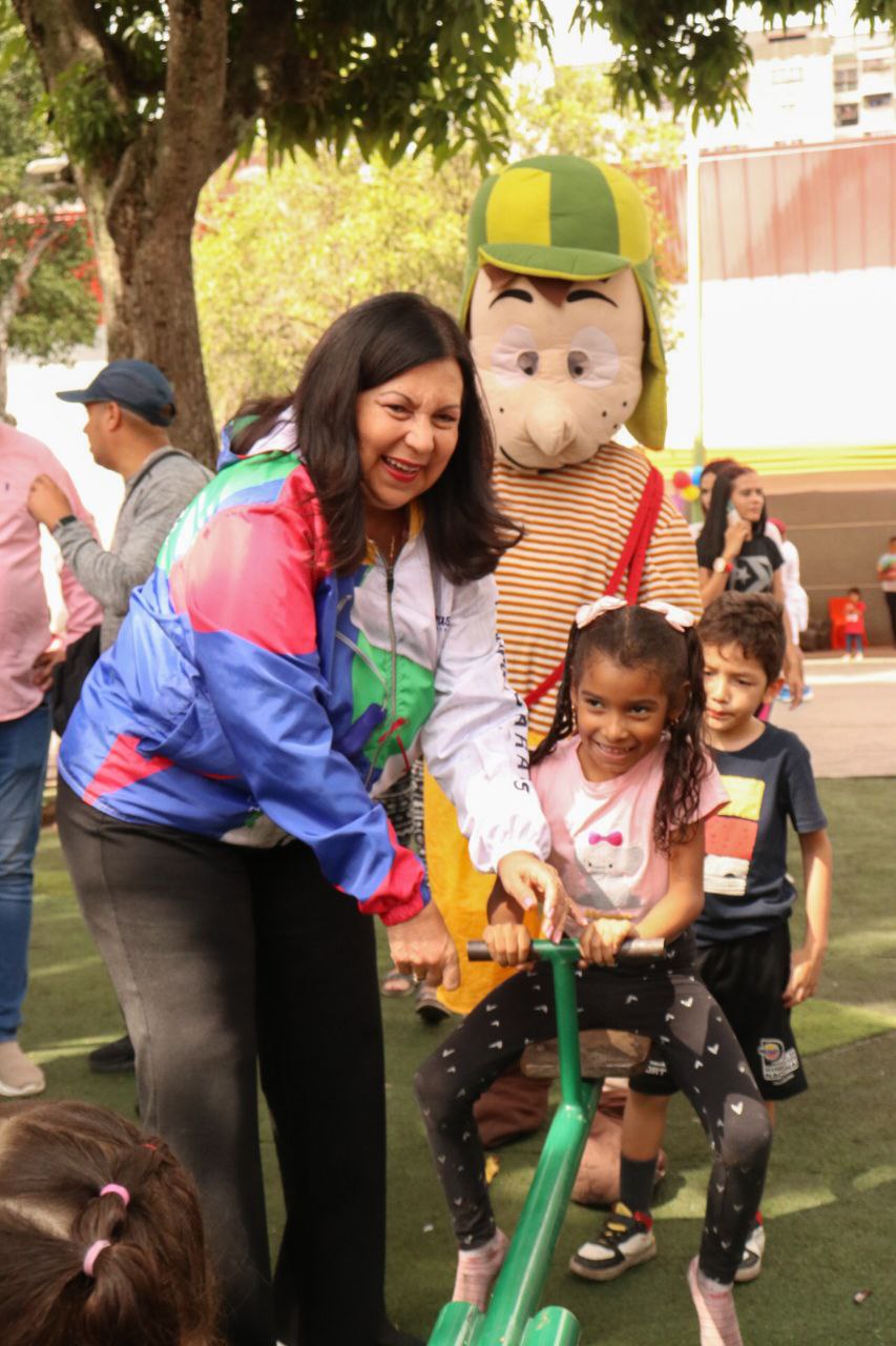 Ils ont crié sur les Carnavals touristiques internationaux Caracas Feliz 2024
