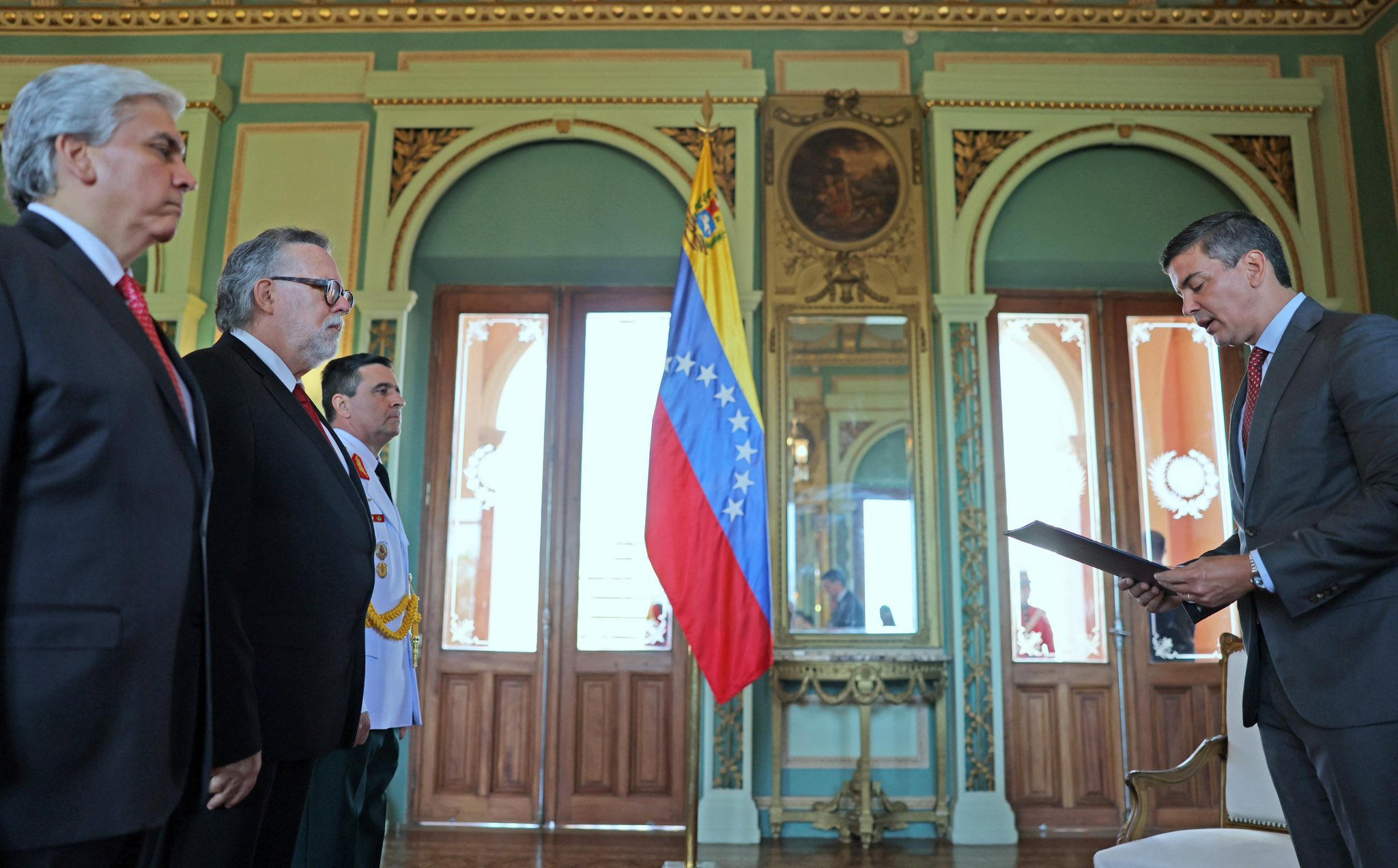 Le nouvel ambassadeur du Venezuela au Paraguay a remis ses lettres de créance
