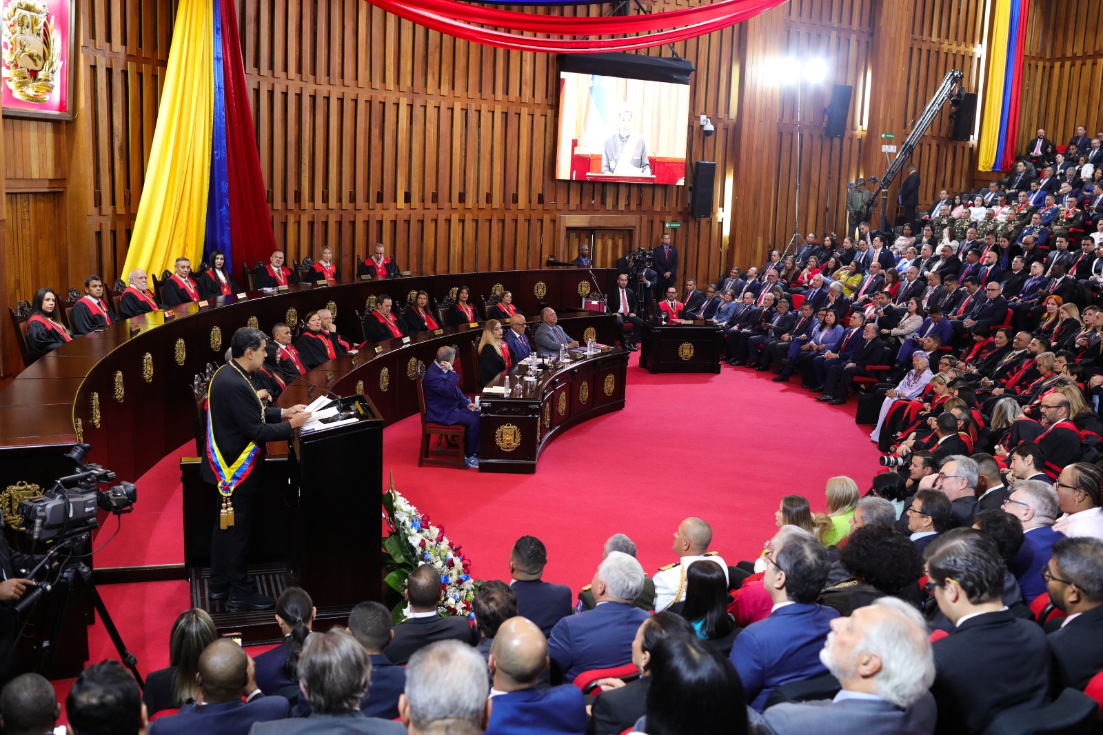 Maduro : ils veulent saboter les élections