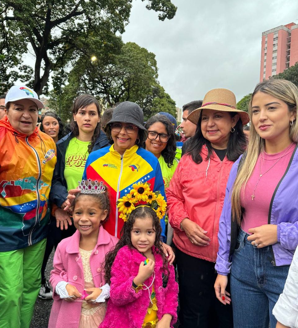 Plus de 50 lycées participent au Carnaval Caravana 2024 à El Valle