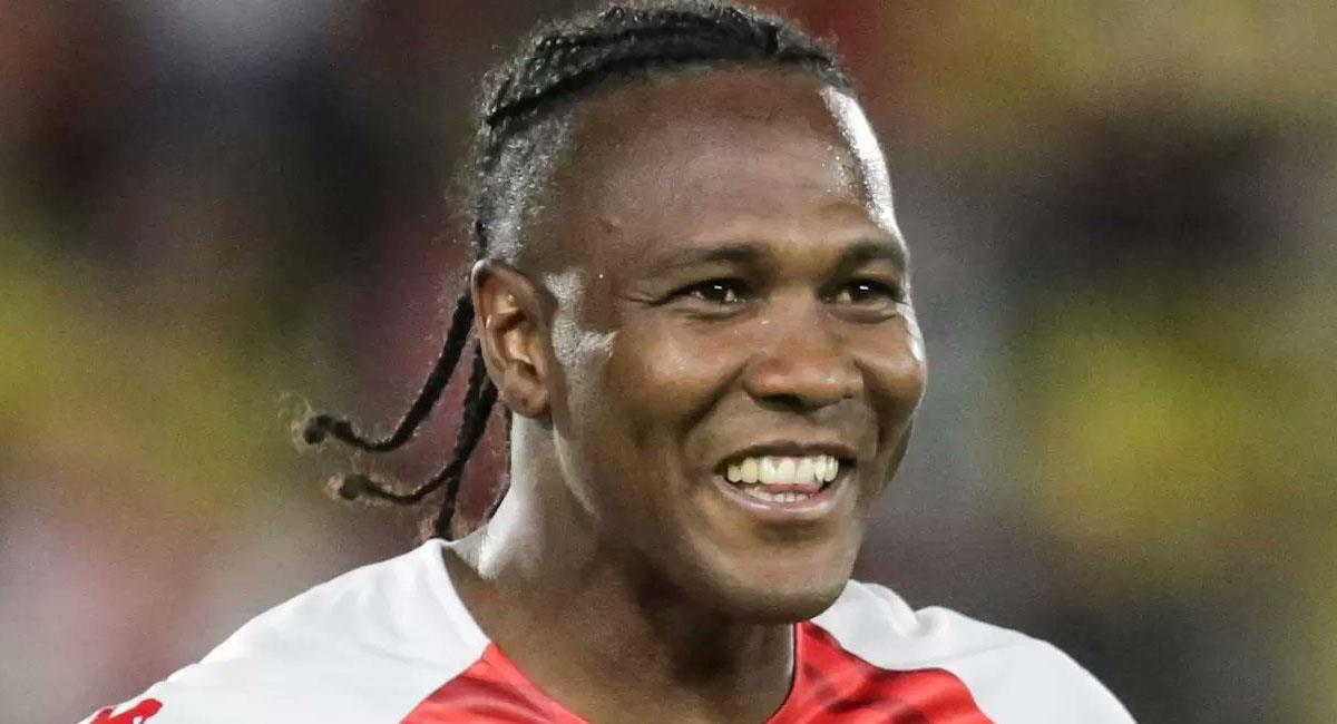 Hugo Rodallega tiene 7 goles en 12 partidos con Independiente Santa Fe. Foto: Twitter @insolado