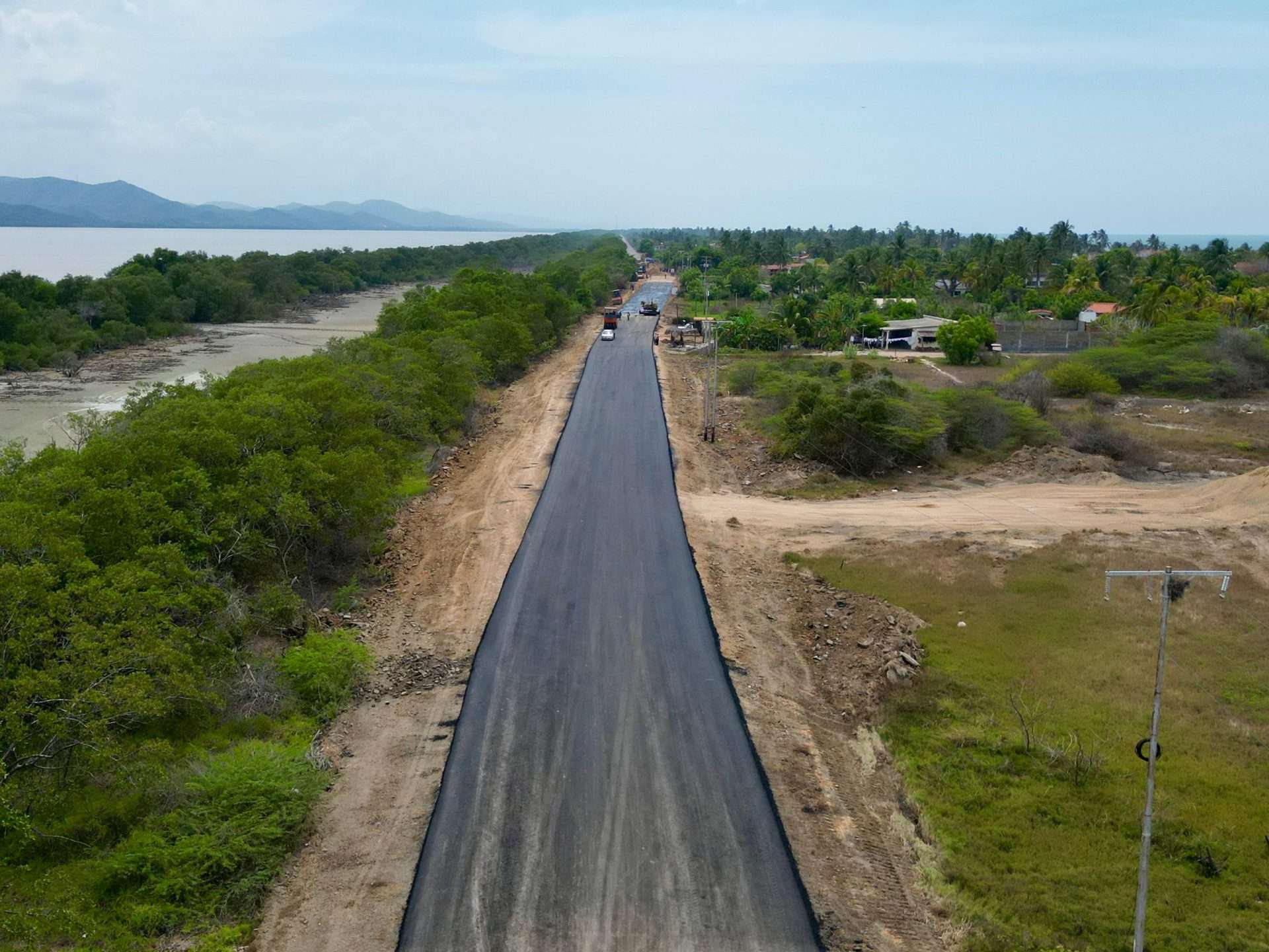 Ils réhabilitent 3,5 kilomètres de routes dans l'isthme caribéen d'Anzoátegui