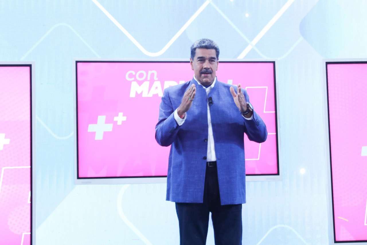 Maduro prêt à signer un accord électoral pour la paix