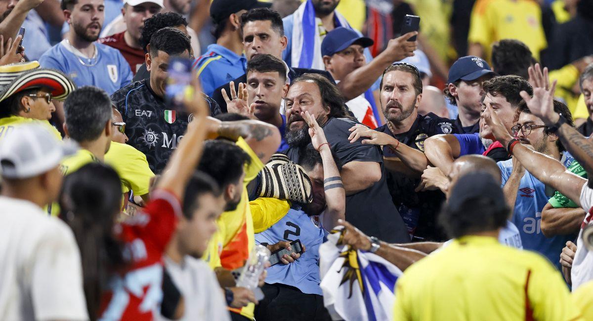 José María Giménez aclaró lo sucedido en la pelea con los hinchas de Colombia. Foto: EFE