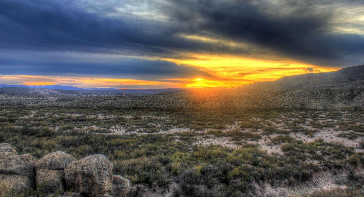 Los inmigrantes ilegales deben atravesar zonas desérticas a merced del calor. Foto: Pixabay