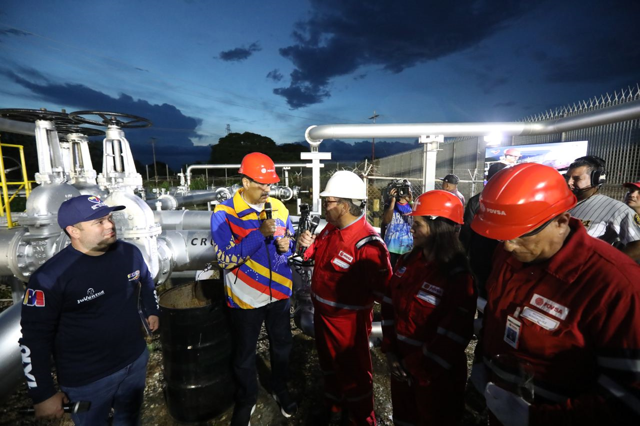 Maduro invite les hommes d'affaires américains à investir au Venezuela