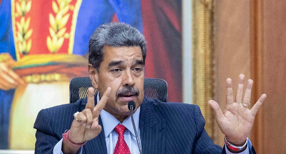 Nicolas Maduro dit qu'il « rompt les relations » avec WhatsApp