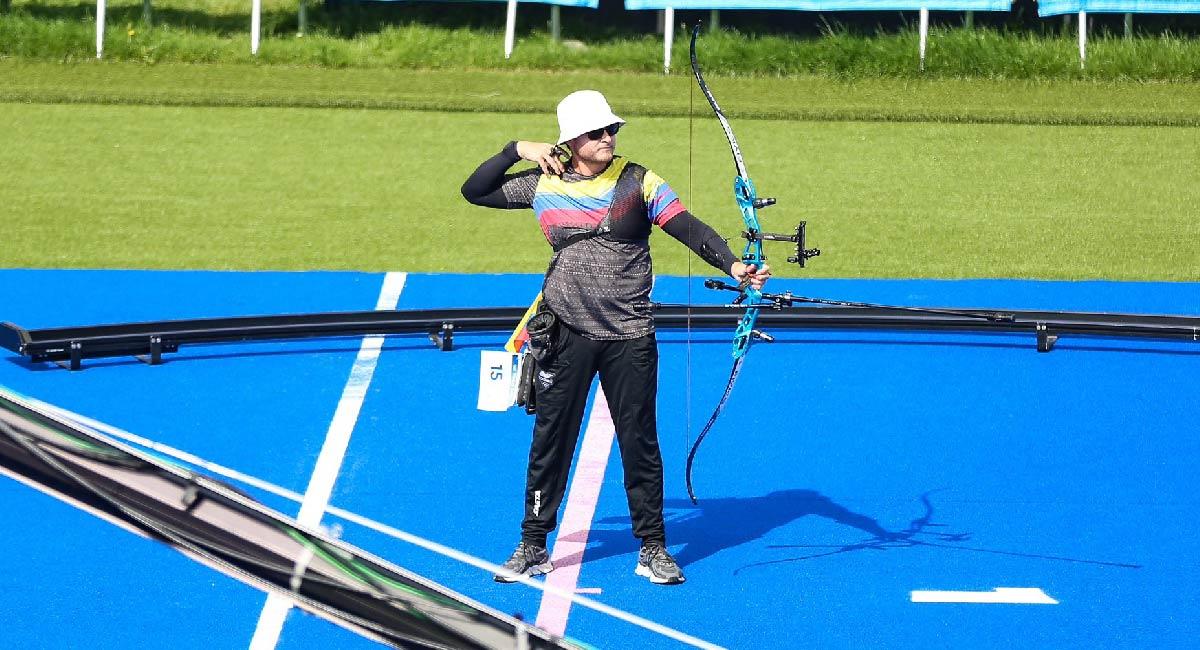 Santiago Arcila en su última actuación luego de la eliminación en las categorías mixta y por equipos en París 2024. Foto: Twitter @OlimpicoCol