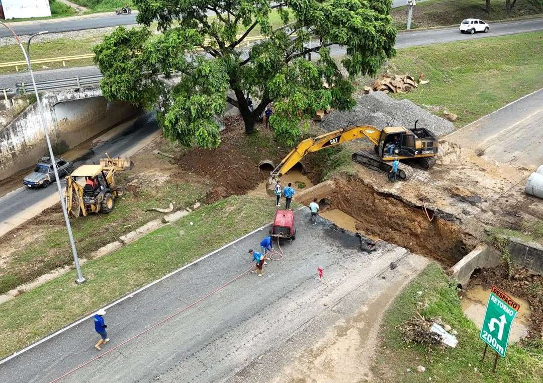 Ils réhabilitent les routes et les ponts touchés par les pluies à Portuguesa