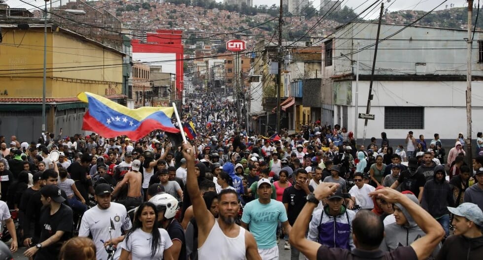 Meta prévient que réduire le contenu politique limiterait la dissidence dans des crises comme celle du Venezuela