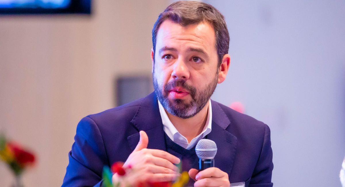 Carlos Fernando Galán aclara las dudas sobre el Día sin carro y el racionamiento de energía. Foto: Twitter @CarlosFGalan