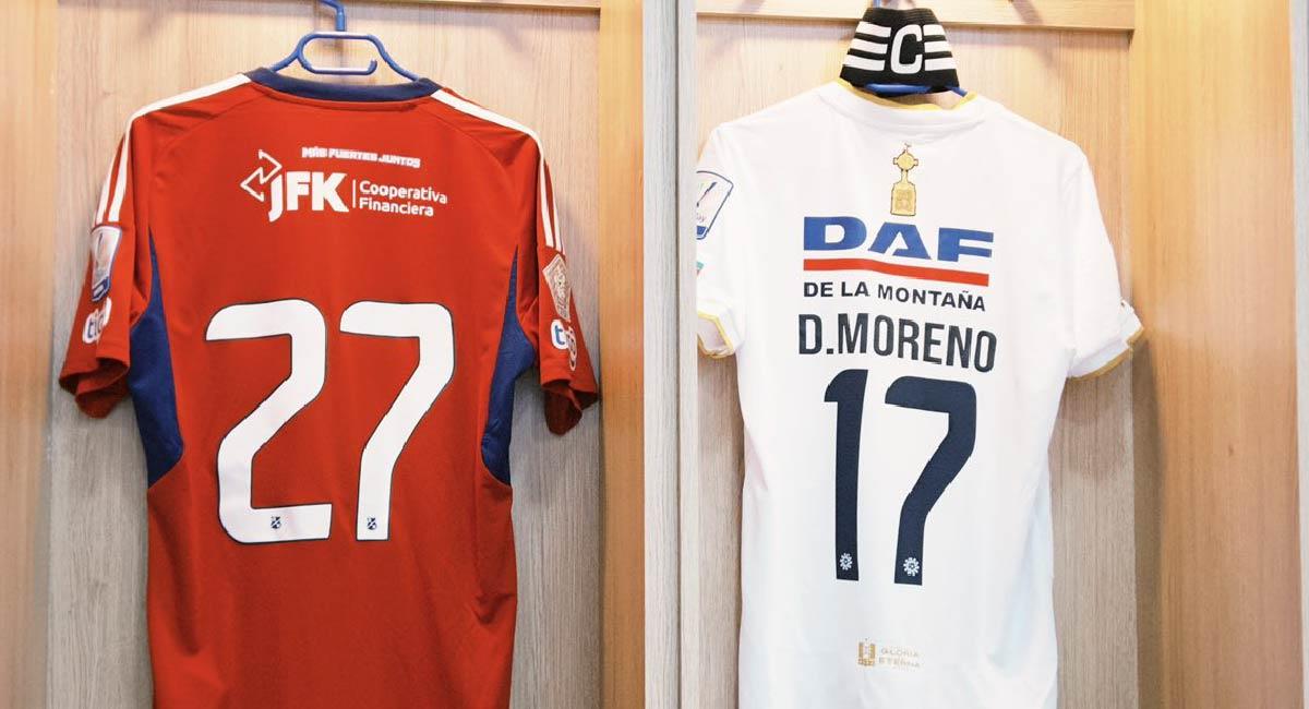 En una muestra de apoyo a los hechos que han conmocionado al fútbol nacional, los equipos intercambiaron camisetas antes de iniciar el partido. Foto: Twitter @DIM_Oficial