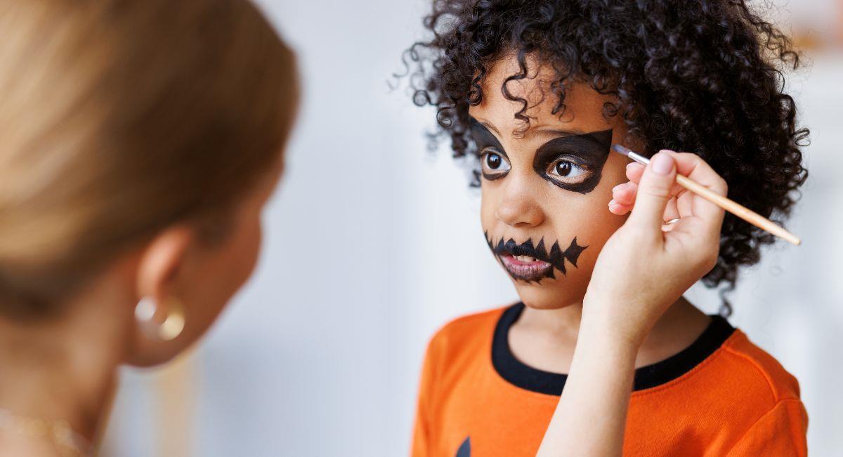 Invima recommande de faire attention au maquillage des enfants lors de cet Halloween, Piles, parents !