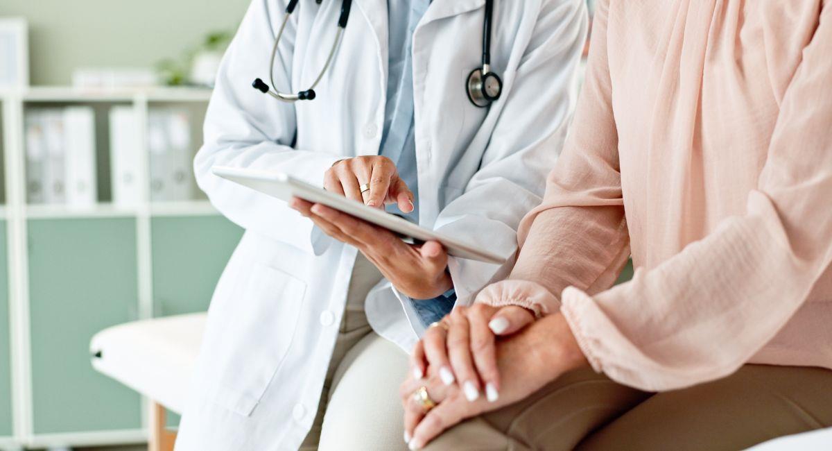Los colombianos tienen muchas dificultades para acceder a los servicios de salud. Foto: Shutterstock PeopleImages.com - Yuri A
