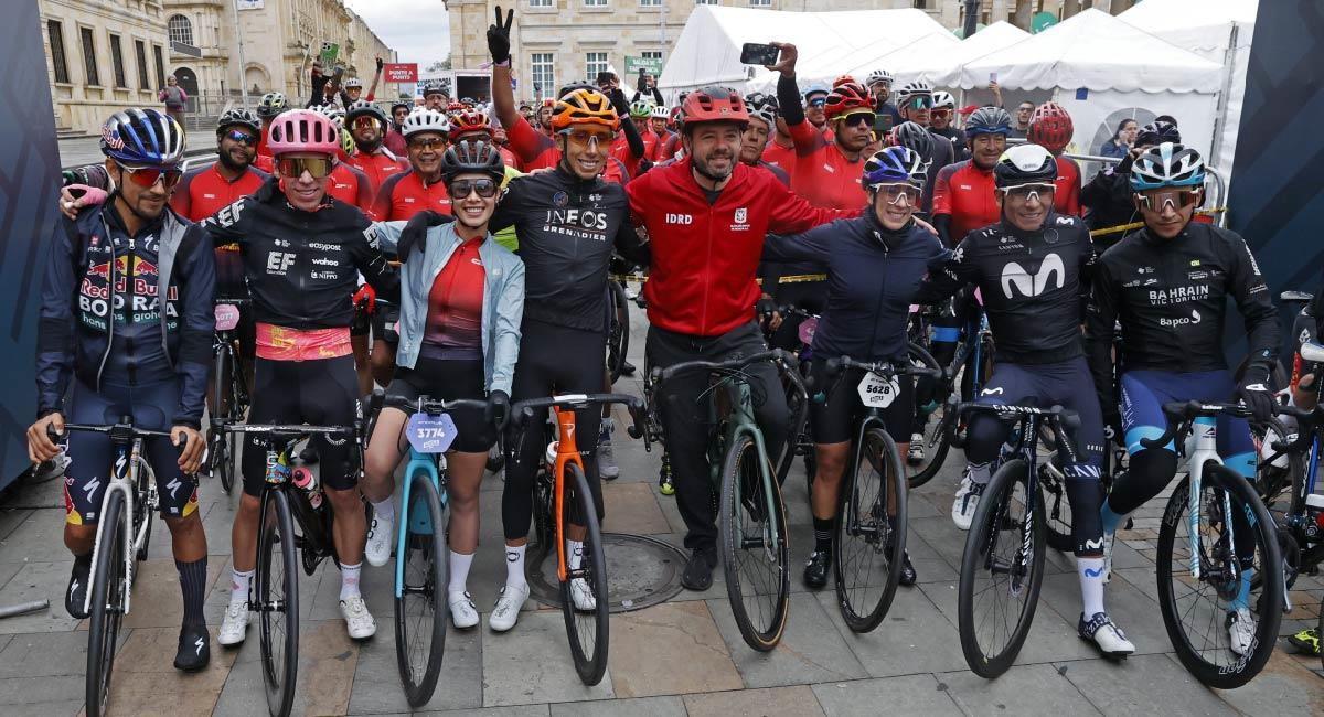 De izquierda a derecha: Daniel Felipe Martínez, Rigoberto Urán, Egan Bernal, Carlos Fernando Galán, Mariana Pajón y Nairo Quintana. Foto: EFE