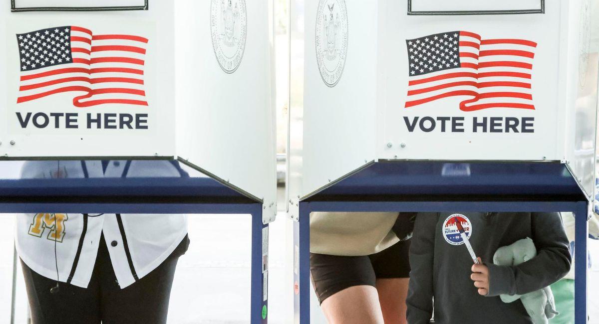 Trump y Harris empatan en el pueblo de Nueva Hampshire. Foto: Shutterstock