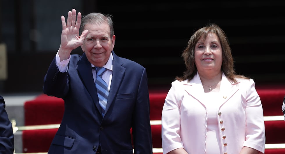 Dina Boluarte reçoit Edmundo González à Palacio et lui reçoit le prix le plus élevé