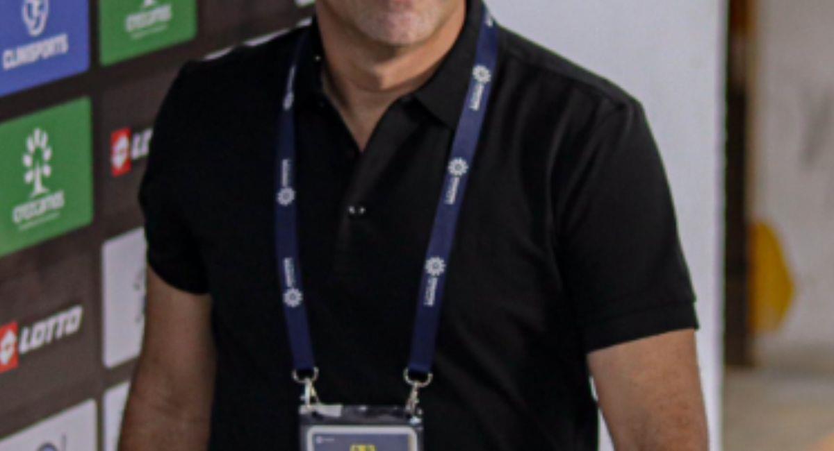 Un DT del FPC llegaría a liderar una selección sudamericana tras la salida de Jorge Fossati. Foto: Twitter @ABucaramanga