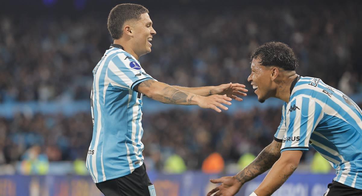 A toda esta novela se le suma la posible llegada de su compañero en Racing, Roger Martínez, con destino al FPC. Foto: EFE