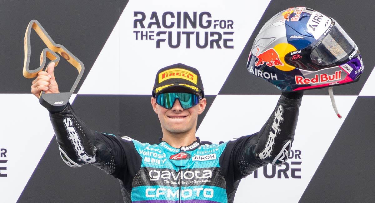 El motociclista prepara el inicio de temporada en su nueva categoría, luego de triunfar en Moto3. Foto: EFE