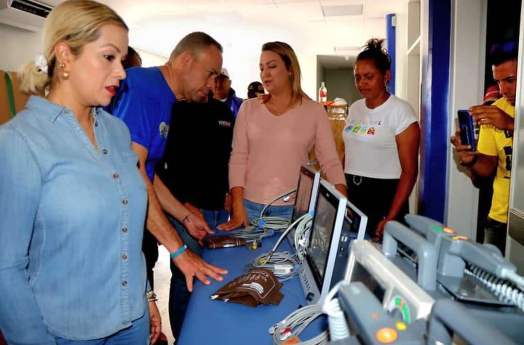 Ils intègrent plus de 700 nouvelles équipes dans les centres de santé publique en portugais