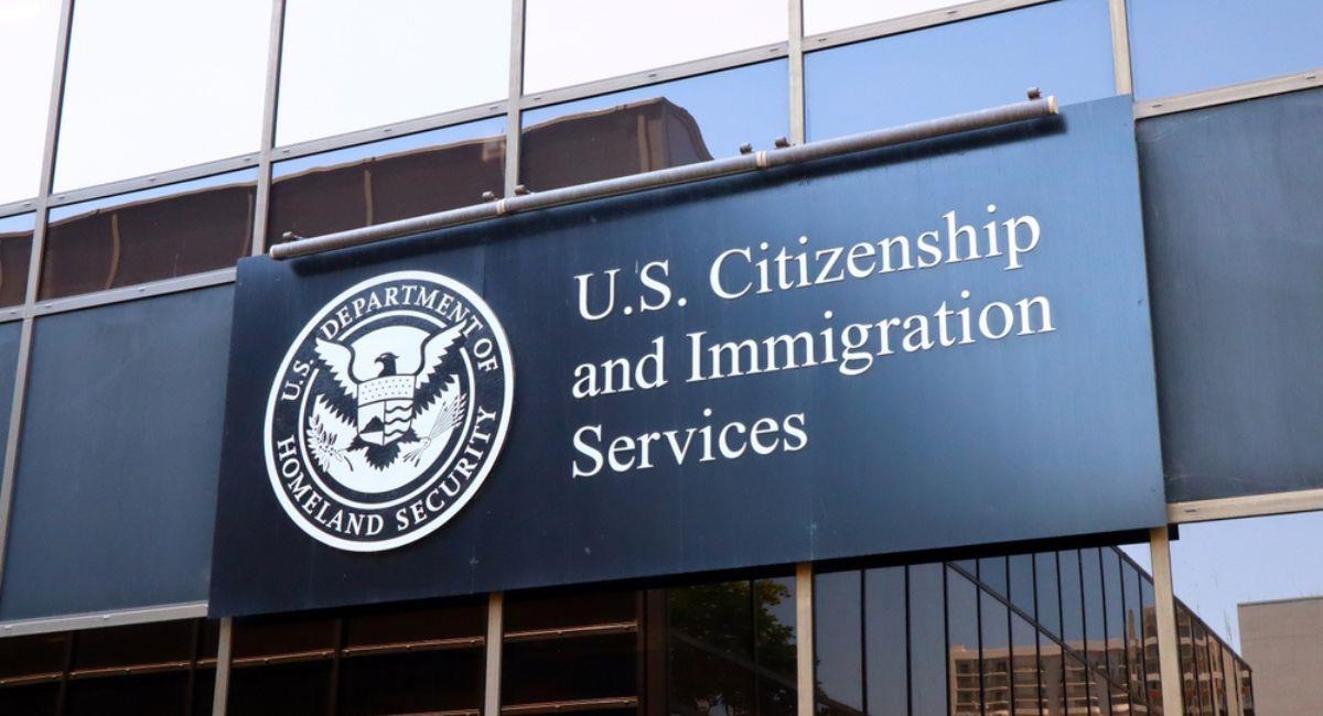 Proceso de estatus migratorio en Estados Unidos. Foto: Shutterstock