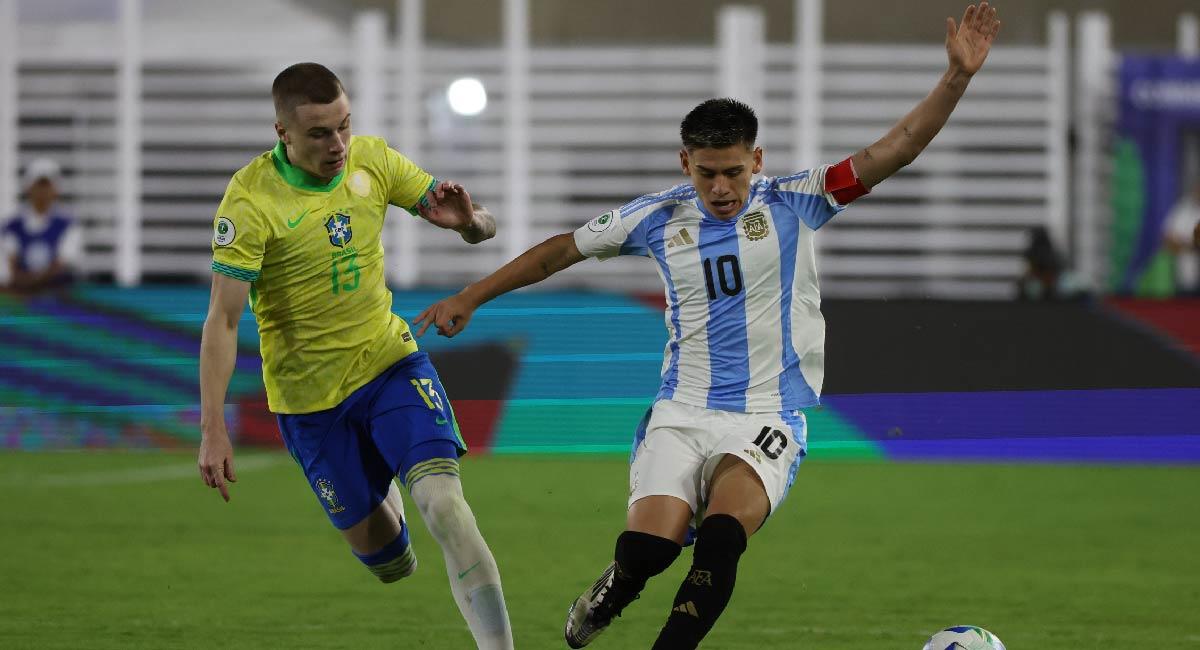 La selección pentacampeona visitará a Argentina luego de disputar la decimotercera fecha ante Colombia. Foto: EFE