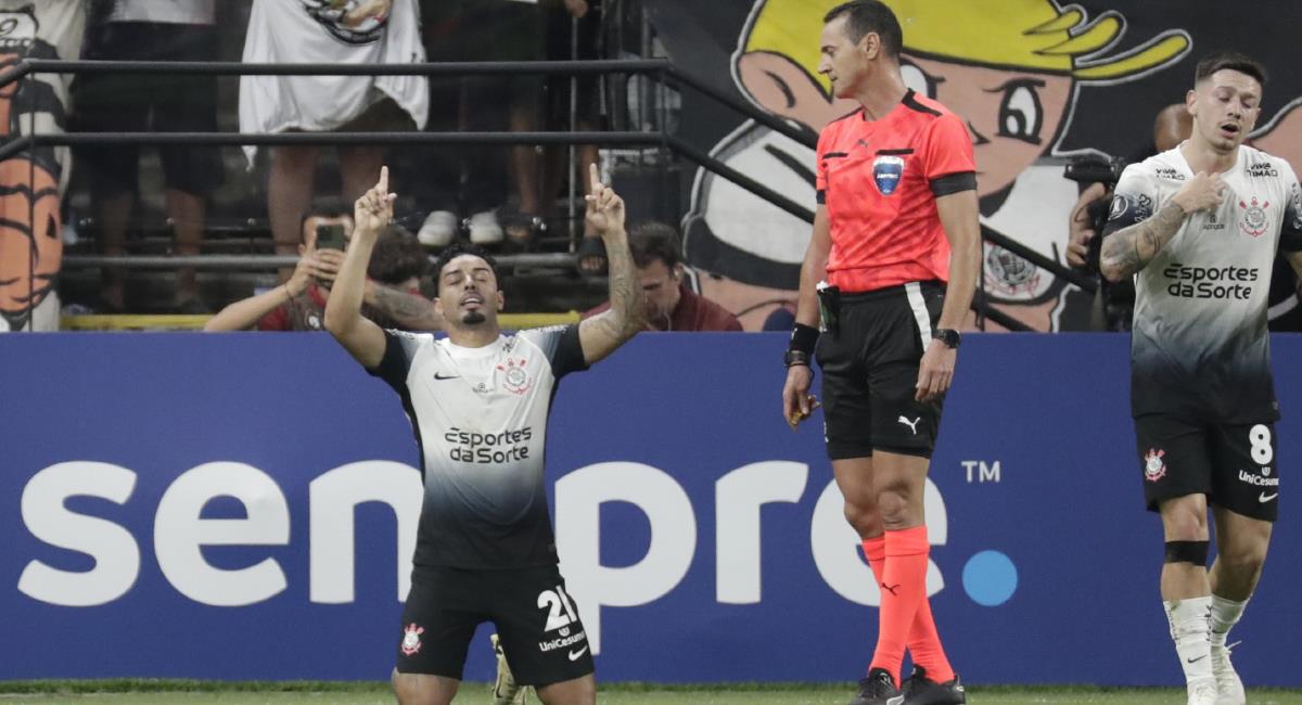 Wilmar Roldán 'Emberracó' aux Brésiliens, pour un fort traitement des joueurs de Corinthiens