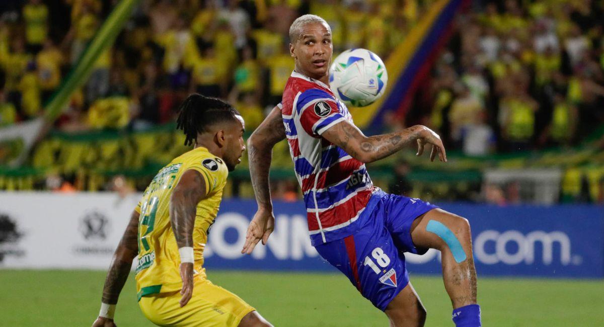 Bucaramanga pierde en la primera parte contra Fortaleza. Foto: EFE