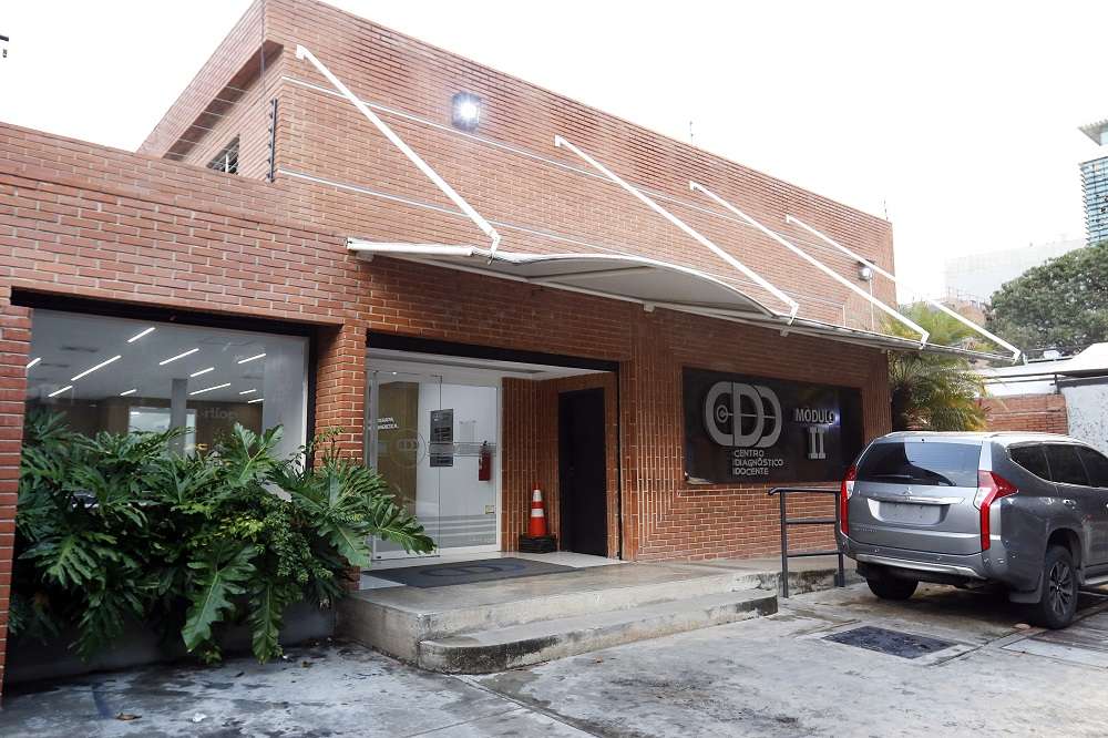 CT cerveau coûte à partir de 45 $ en caracas