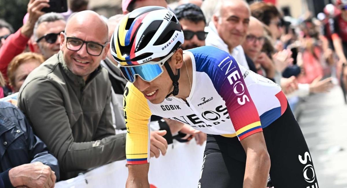 Egan Bernal perdió  tiempo en la general del Giro de Italia 2025. Foto: EFE