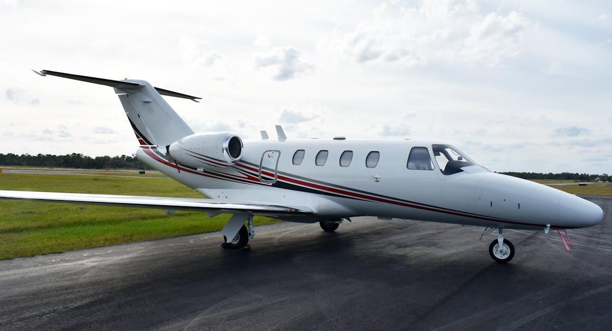 Un Cessna 550, similar al de la foto, cayó sobre un barrio de San Diego, California. Foto: Pexels