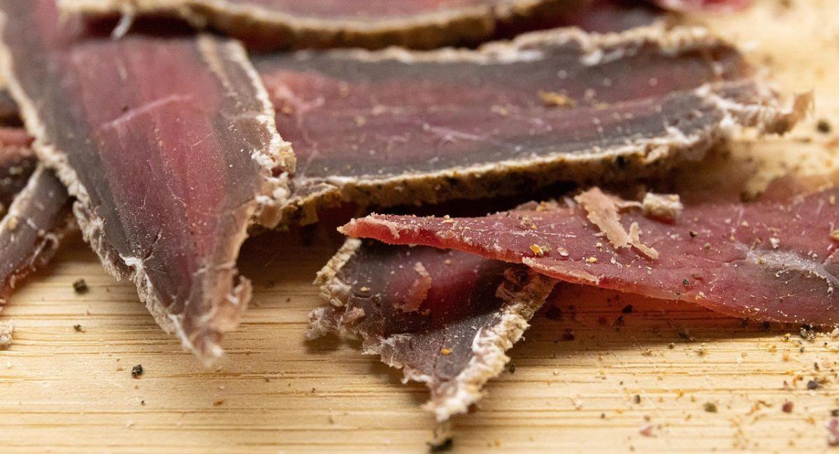 Con carne seca se producen cecinas o snacks muy populares en los consumidores de Estados Unidos. Foto: Pixabay