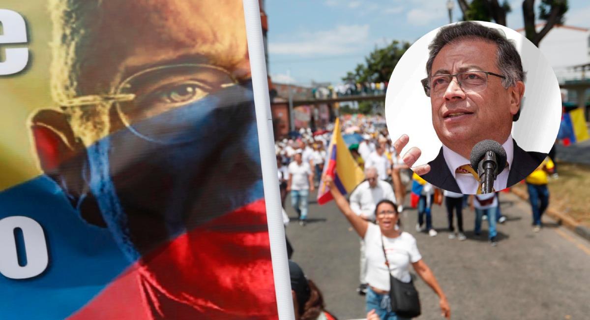 Miles de colombianos salieron a marchar pidiendo la libertad del expresidente Álvaro Uribe. Foto: EFE Ernesto Guzmán