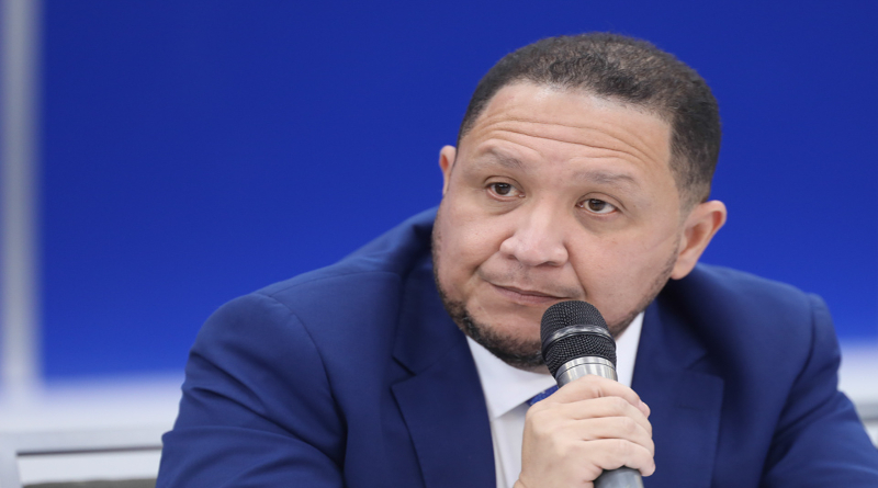 Le député Brito: USA construit un scénario qui accède aux ressources du pays