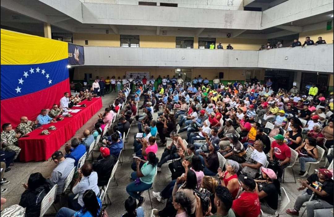 Dans les guarenas, ils ajoutent des efforts pour renforcer la sécurité des citoyens