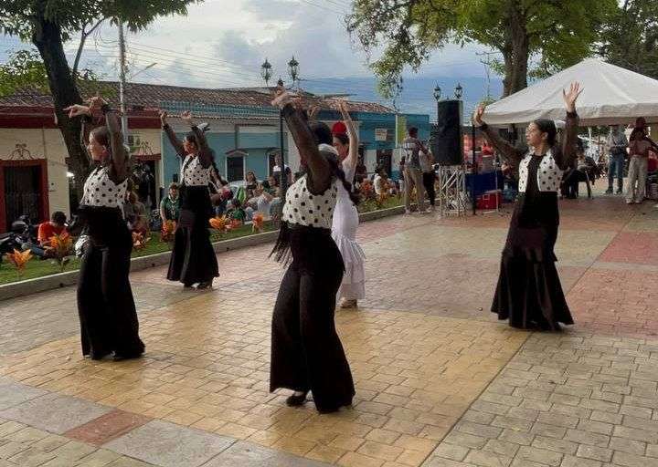 La programmation culturelle itinérante est déployée dans les Plazas de San Cristóbal
