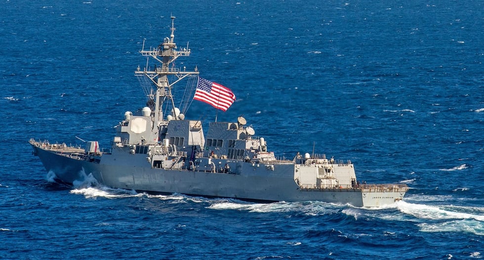 Un navire de guerre américain arrive à Trinité-et-Tobago, augmentant la pression sur le Venezuela