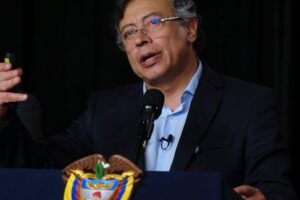 Gustavo Petro attristé par la mort de mineurs, mais convaincu de frapper durement les groupes illégaux