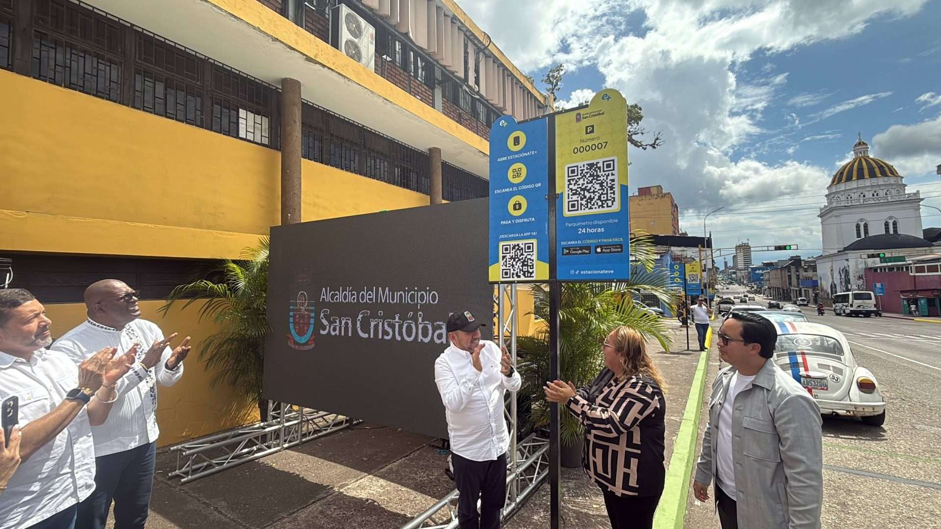San Cristóbal active un système de parcomètre intelligent