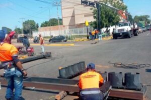 Maracaibo récupère le réseau de feux tricolores et l&rsquo;éclairage de ses couloirs routiers