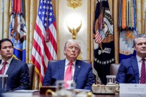 Trump refuse d’exclure une guerre avec le Venezuela : Maduro « sait exactement ce que je veux »