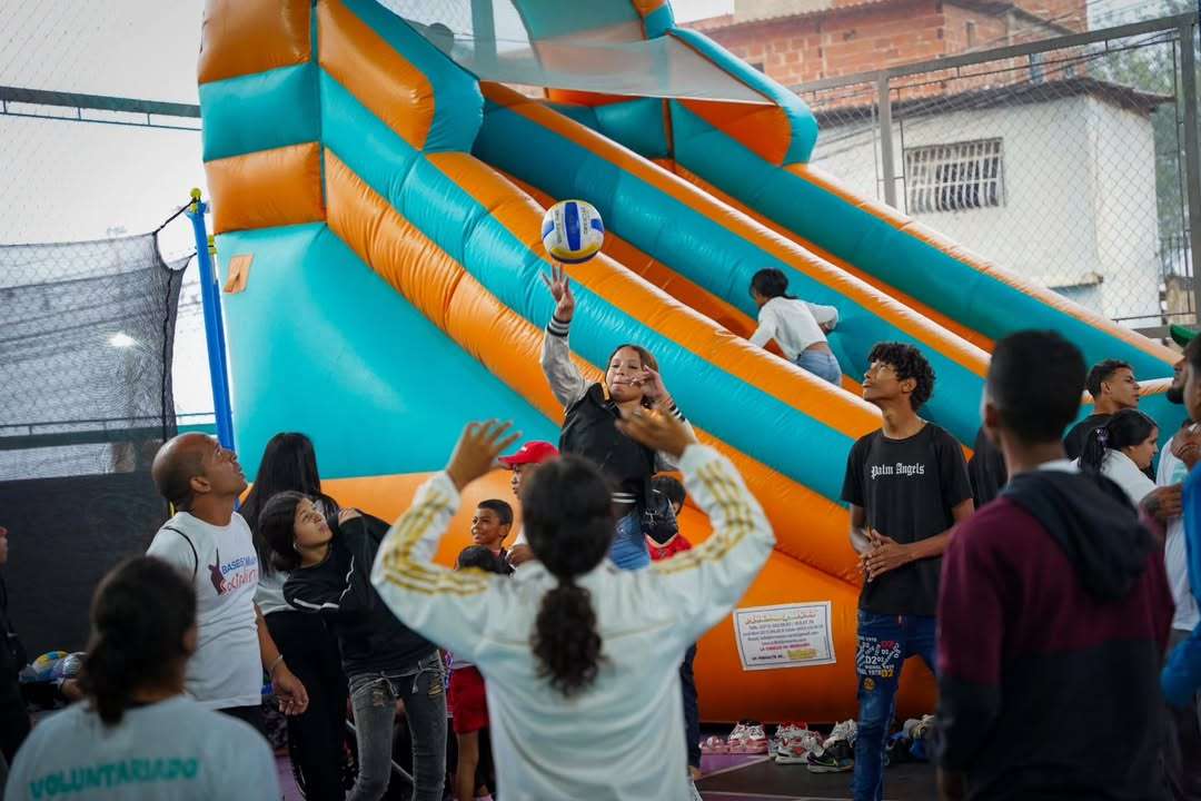 Début du Plan Venezuela Rire à Noël 2025