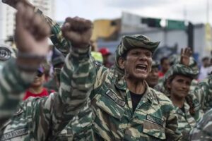 États-Unis et Venezuela : des sanctions au déploiement militaire
