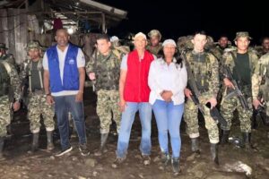 Ils libèrent les 18 soldats kidnappés dans la zone indigène de Carmen de Atrato, Chocó
