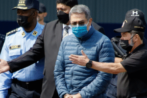 Le pardon avec lequel tombent tous les masques