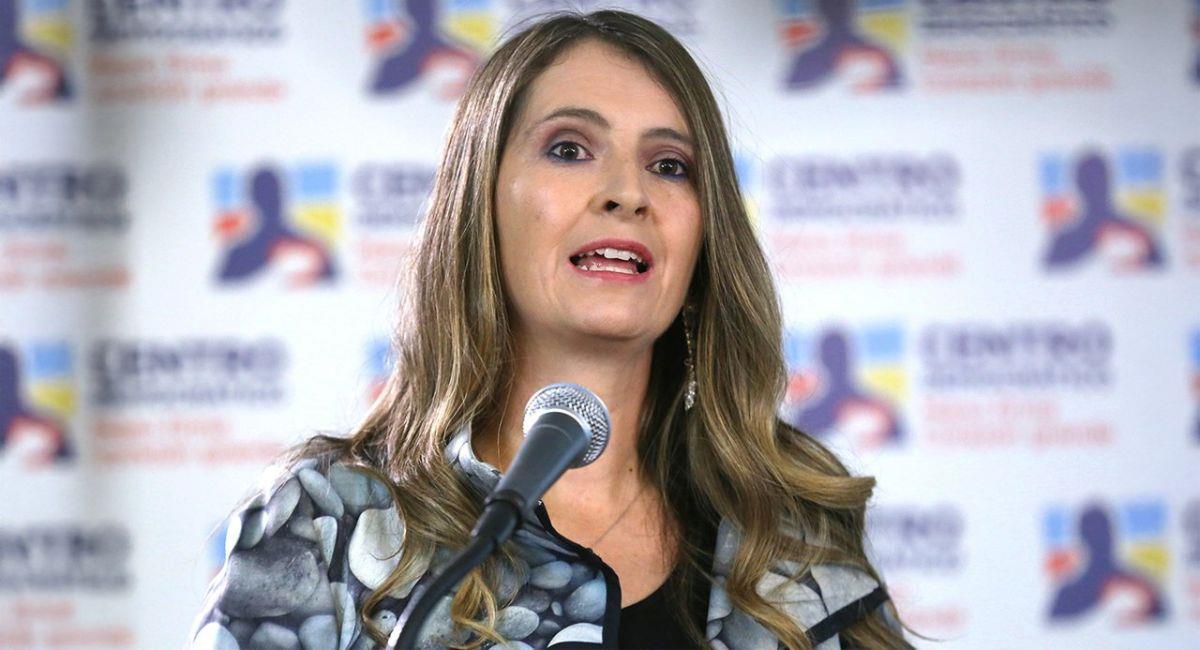 Paloma Valencia, candidate du Centre Démocratique, déclenche des réactions et des combats politiques