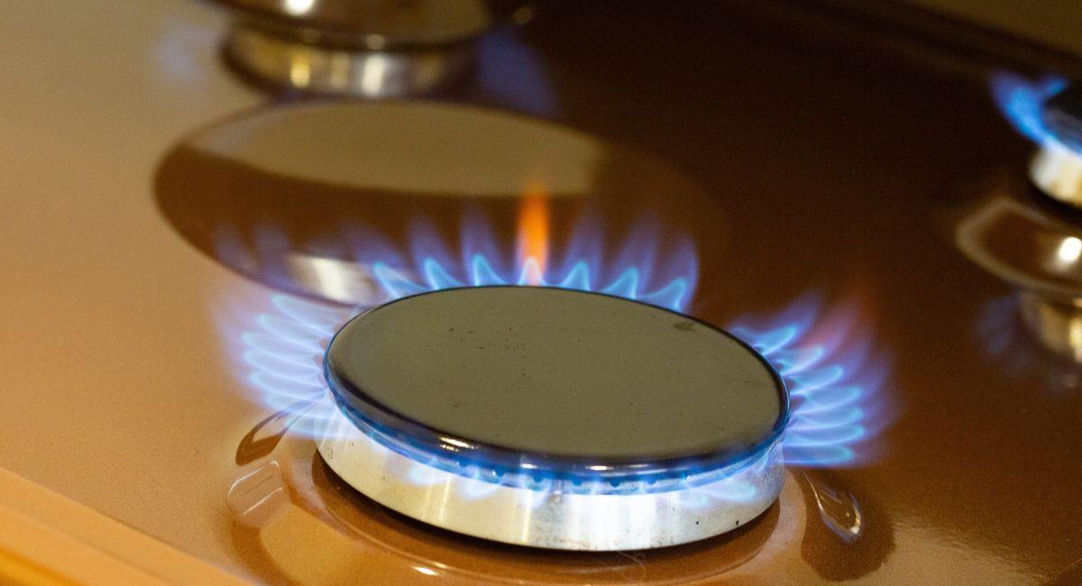 Los hogares colombianos sentirán el golpe al bolsillo con aumento de precios del gas en 2026. Foto: Shutterstock