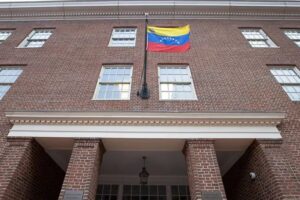 Le Kremlin assure qu&rsquo;il maintiendra ses relations avec le Venezuela