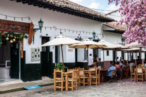 Comment les mesures MinHacienda affectent le secteur gastronomique